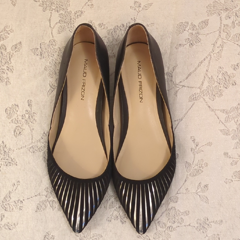 MAUD FRIZON Black Pointed Toe Flats with Glossy Stripe Detail